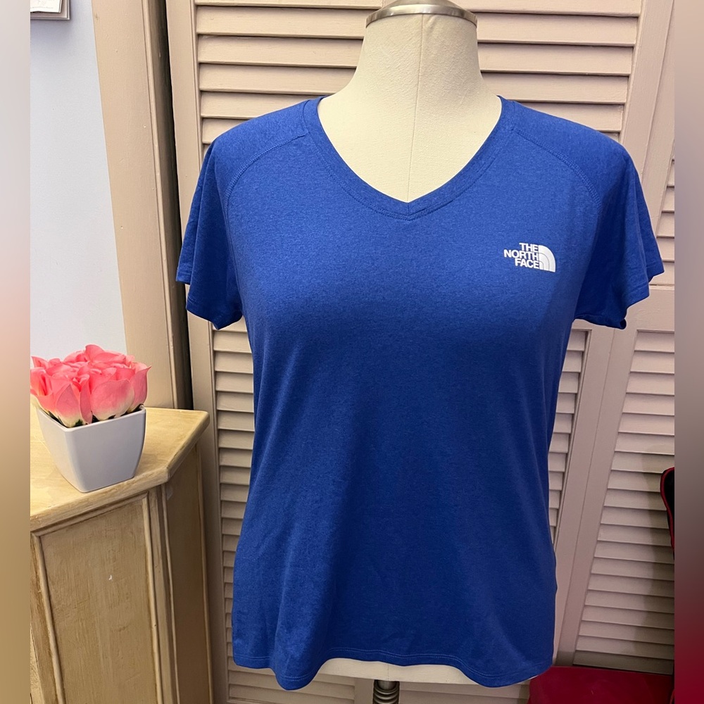 💙THE NORTH FACE TEE💙